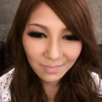 Pornstar Rina Aizawa